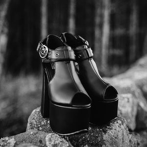 Killstar Platform Sandals
